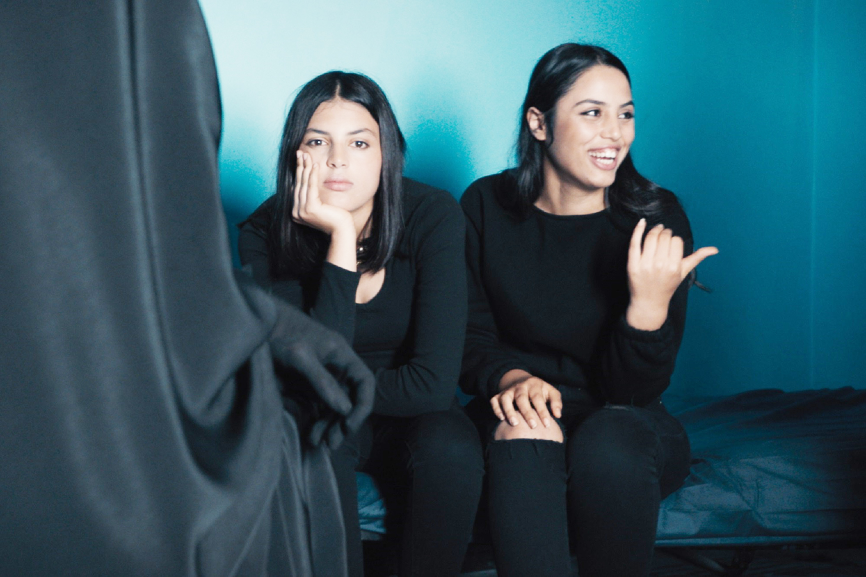 "بنات ألفة" و"نصف روح" يمثلان تونس في أول مهرجان سينما ببغداد